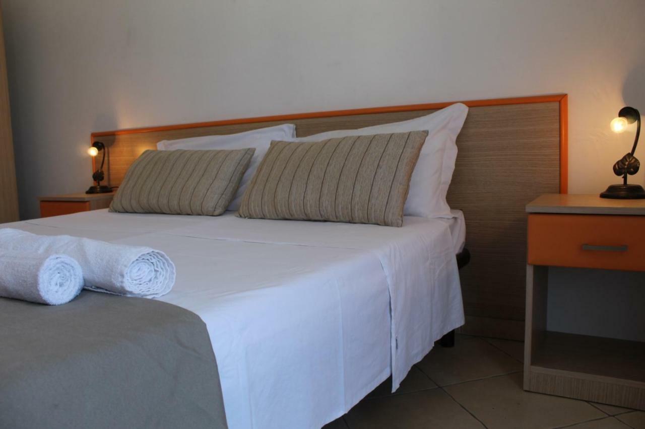 Blu Side Hotel & Residence Torre San Giovanni Exterior foto